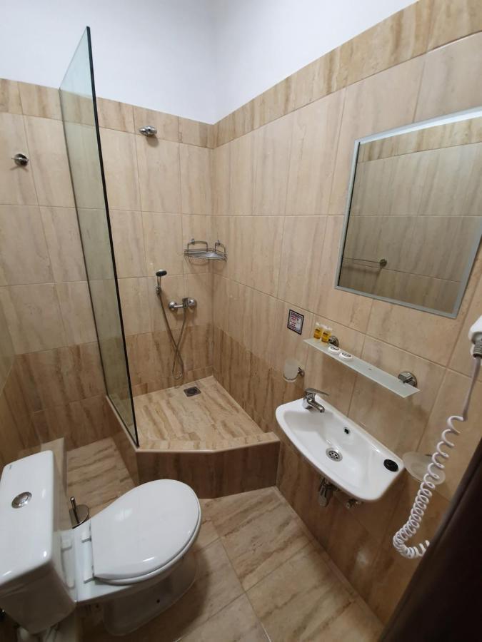 Athens Center Rooms ภายนอก รูปภาพ